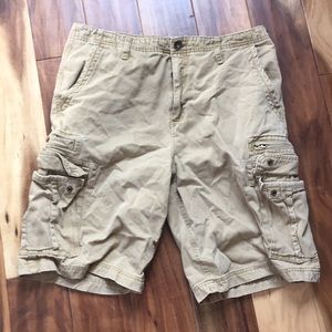 No Boundaries Men’s Khaki Cargo Shorts